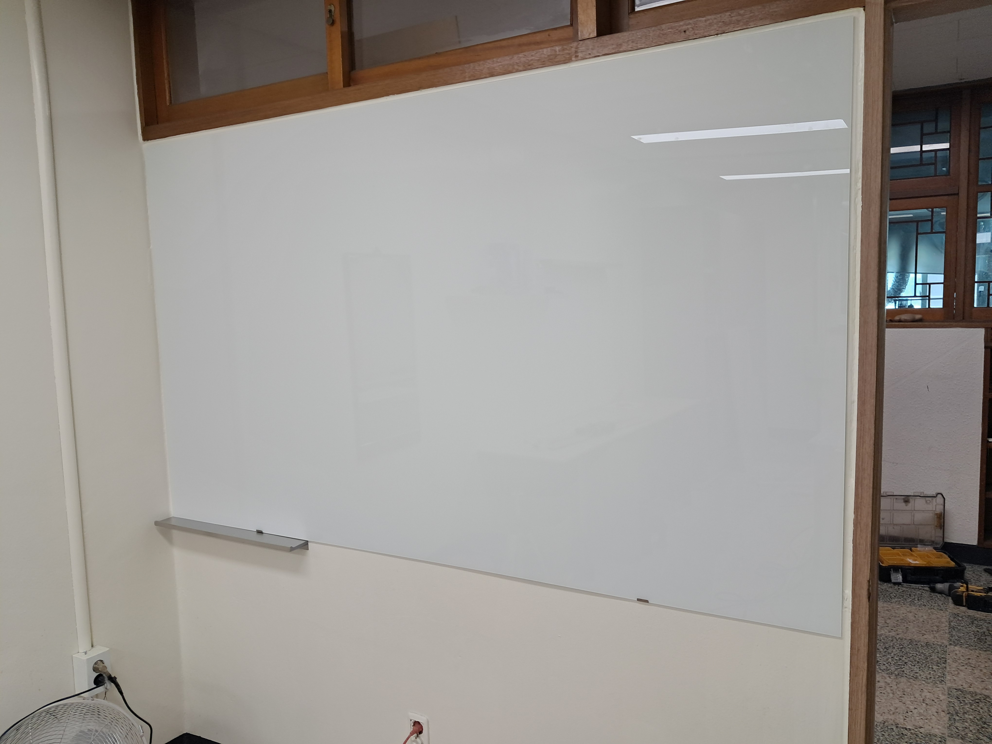 CL-87 자석식 칼라유리보드 색상:유백색