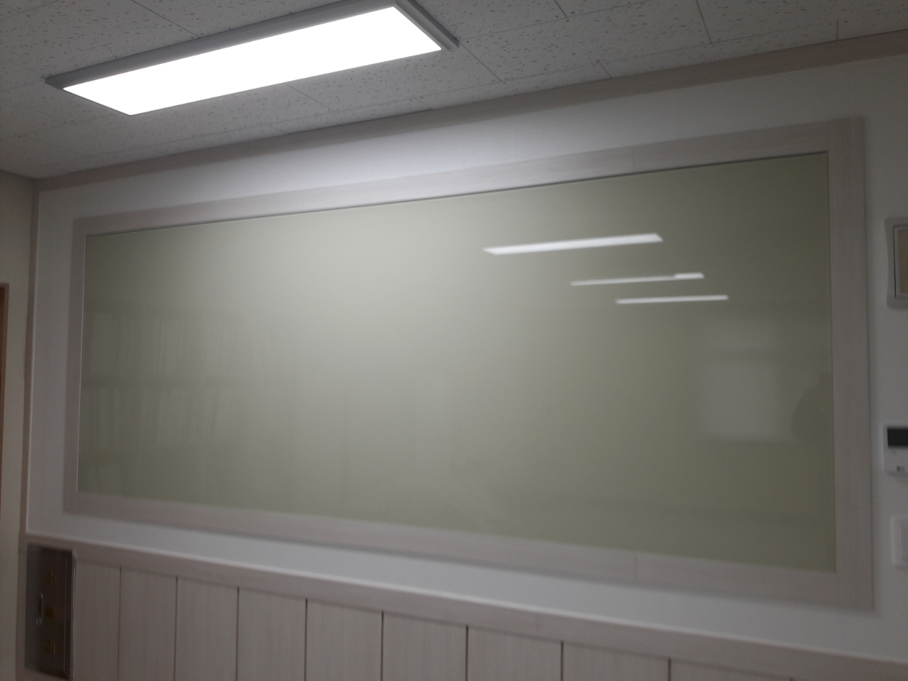 CL-18 칼라유리보드