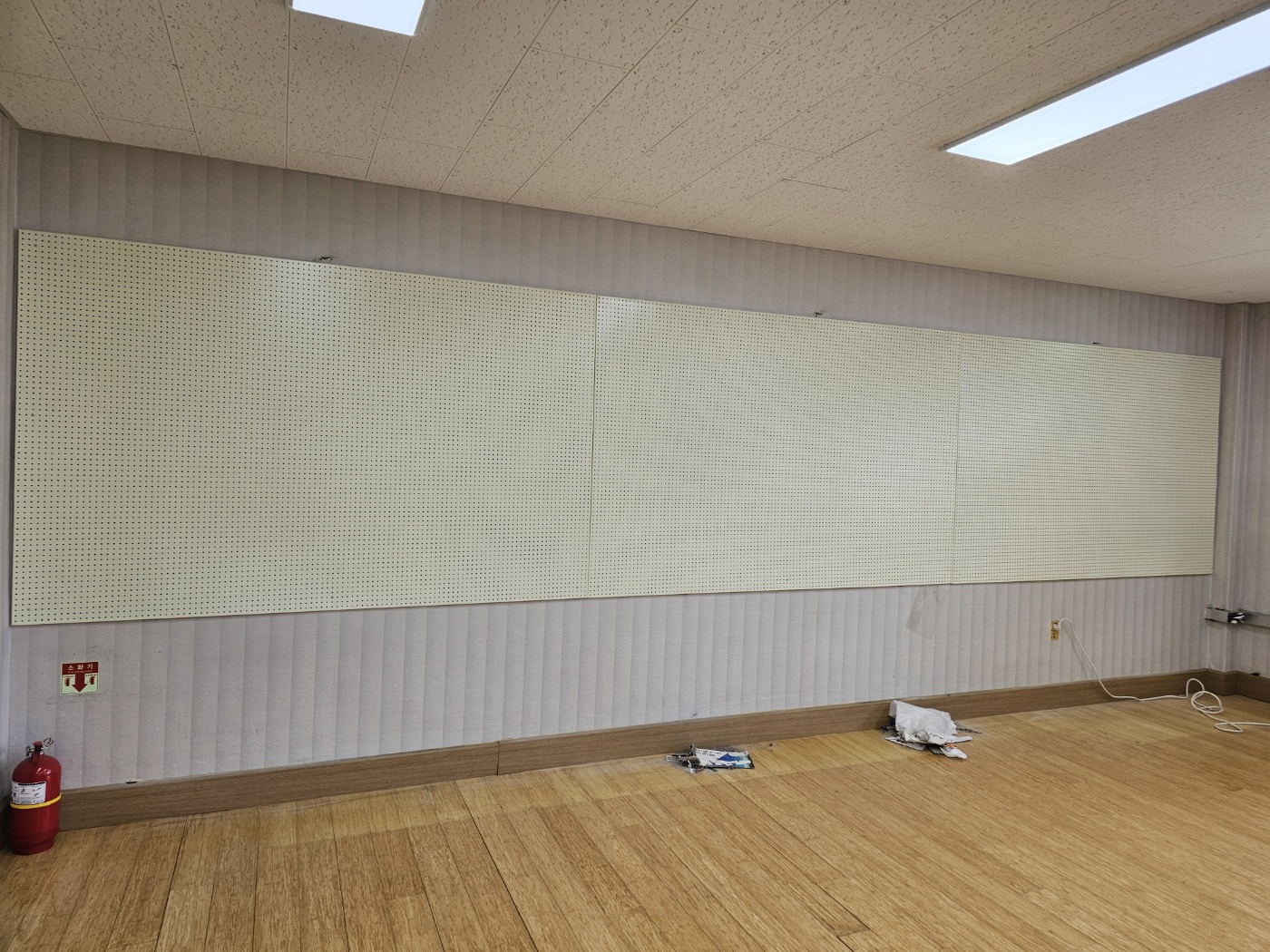 GB-204 타공게시판 색상: 아이보리