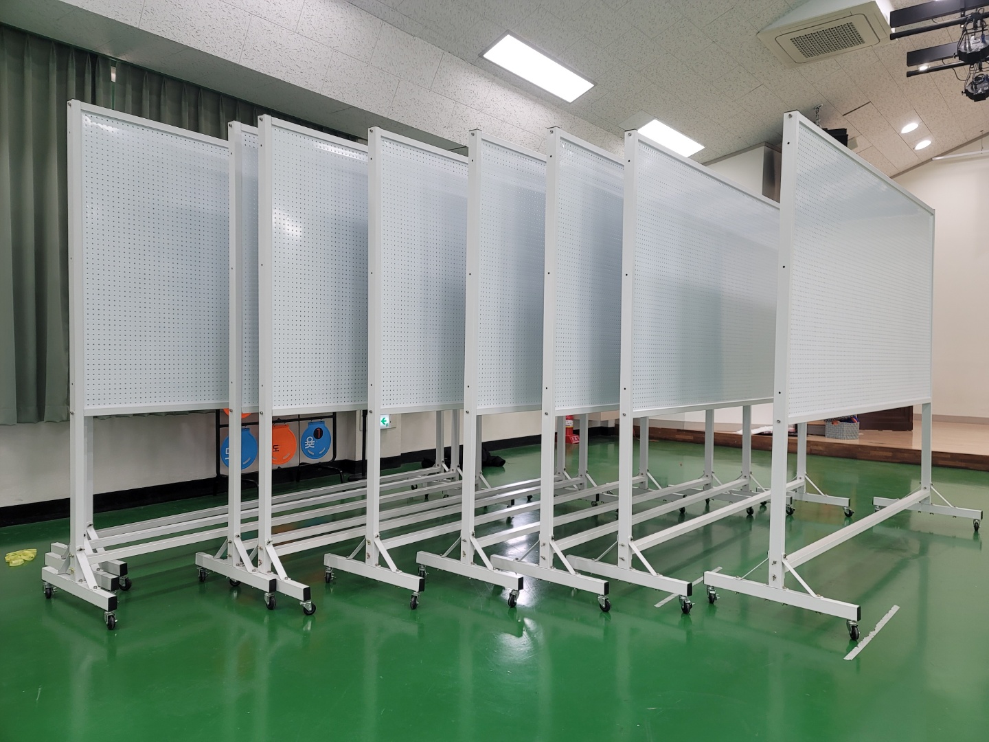GE-10 이동식 타공게시판