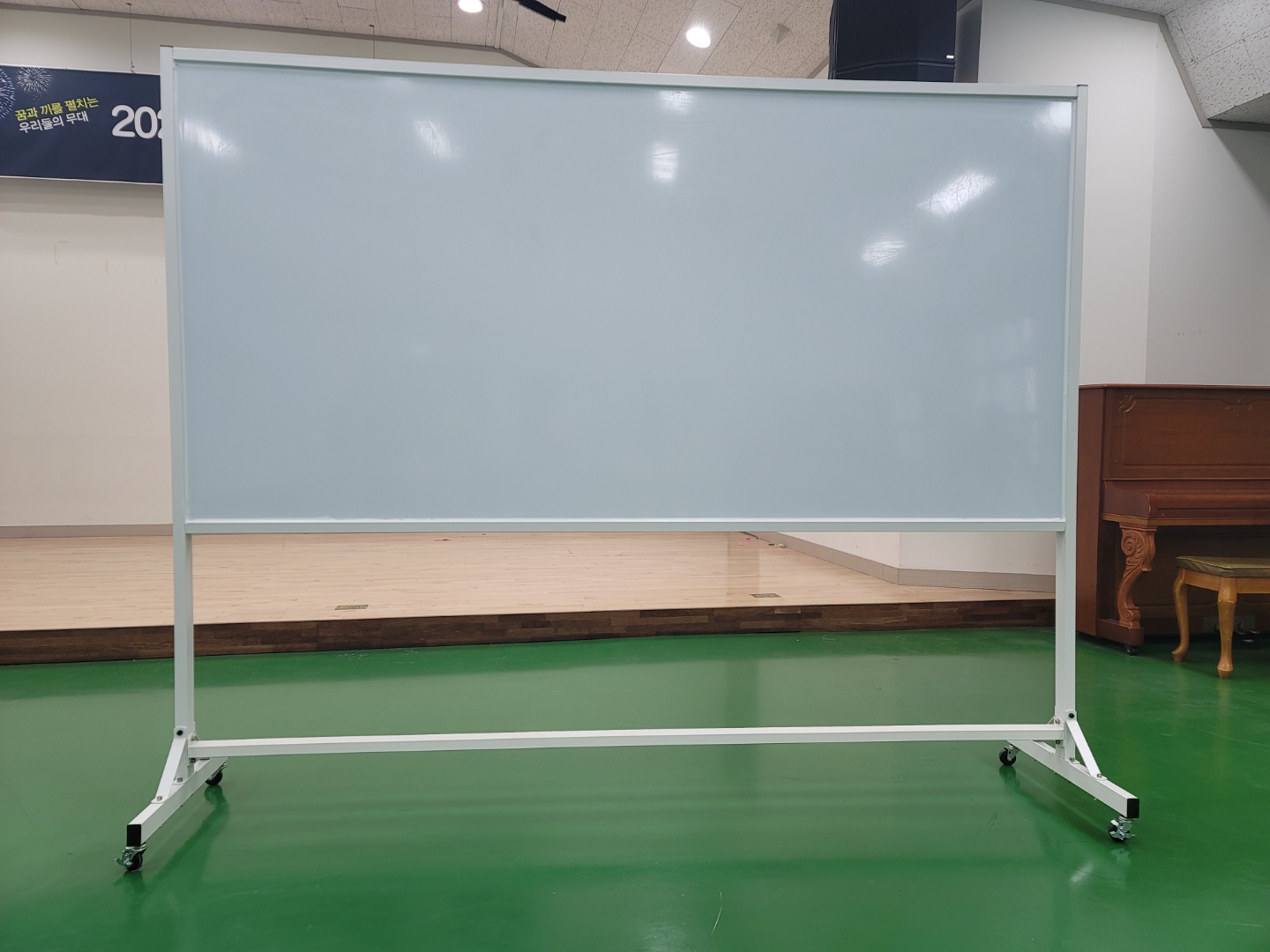 GE-10 이동식 타공게시판